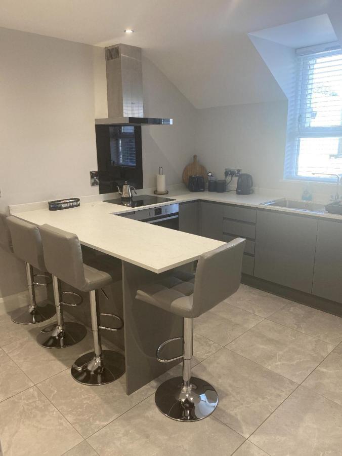 Modern 3-Bed Apartment In Magherafelt Sleeps 8 Экстерьер фото