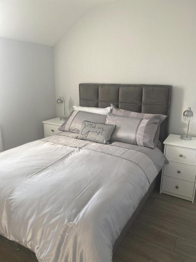Modern 3-Bed Apartment In Magherafelt Sleeps 8 Экстерьер фото