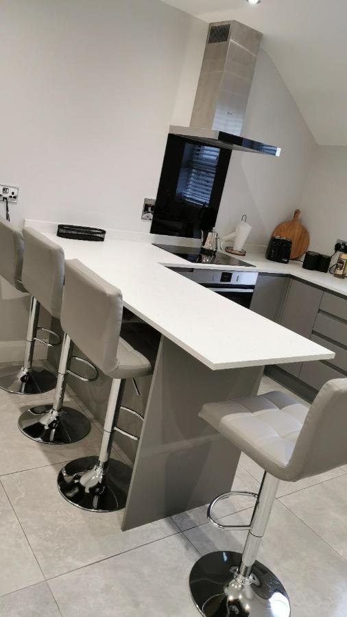 Modern 3-Bed Apartment In Magherafelt Sleeps 8 Экстерьер фото