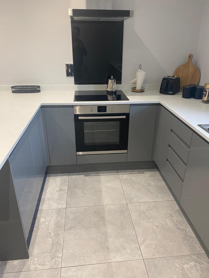 Modern 3-Bed Apartment In Magherafelt Sleeps 8 Экстерьер фото