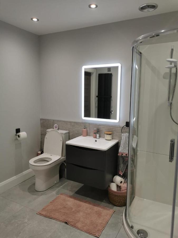 Modern 3-Bed Apartment In Magherafelt Sleeps 8 Экстерьер фото