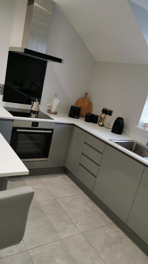 Modern 3-Bed Apartment In Magherafelt Sleeps 8 Экстерьер фото